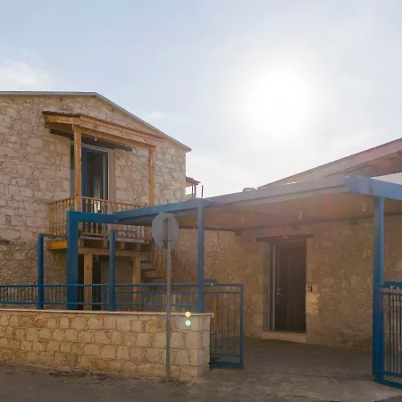 Peristerona- The Olive Cottage, Stone-built Heritage Hideaway Close To Polis And Paphos Country house *