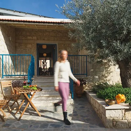 Peristerona- The Olive Cottage, Stone-built Heritage Hideaway Close To Polis And Paphos Country house *